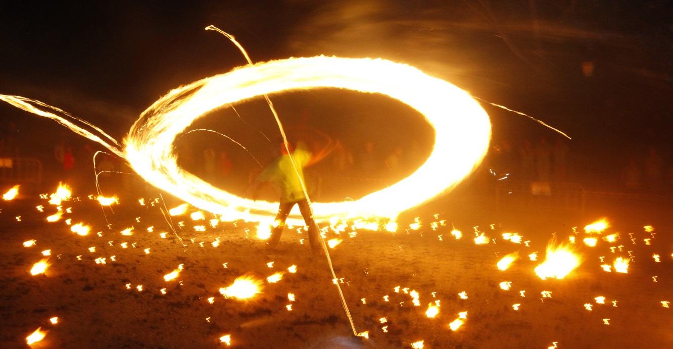 Fallas del Pirineo - Fiesta de San Juan