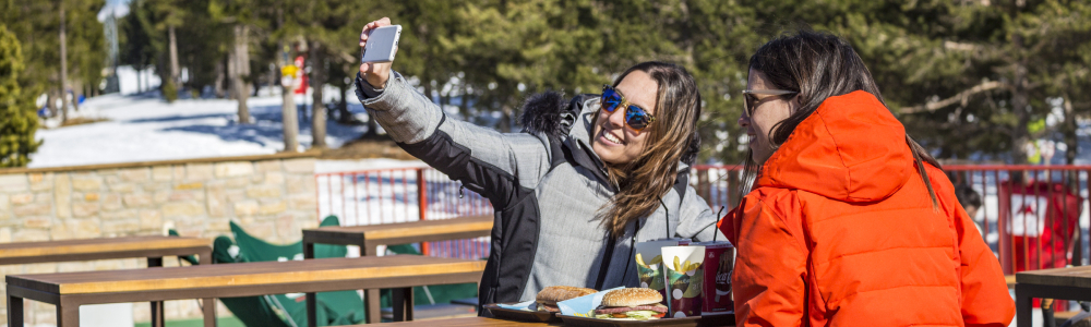 Comer en pistas en Valdelinares